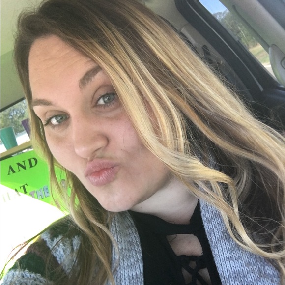 Meet your Posher, Racquel - Picture 6 of 9